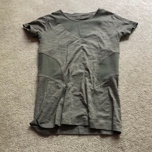 Lulu lemon athletic shirt size small